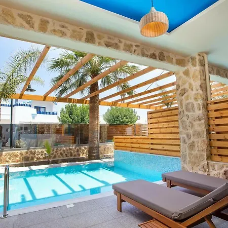 Haven Beach Отель 3*