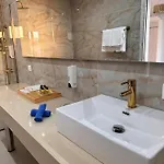 Haven (adults Only) 4* ファリラキ